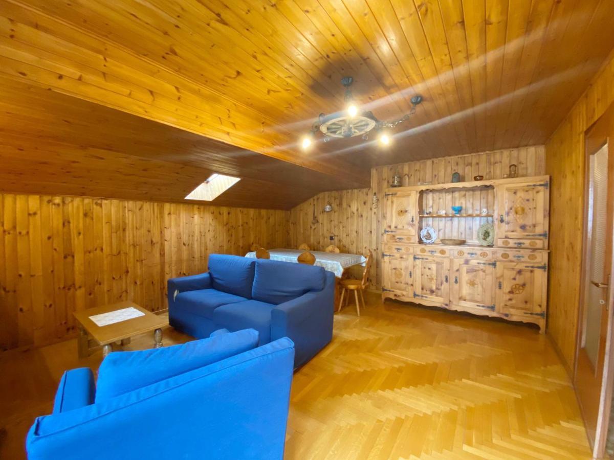 La Rondine - Appartamento Panoramico 6 Posti Letto In Villetta 샴폴루크 외부 사진